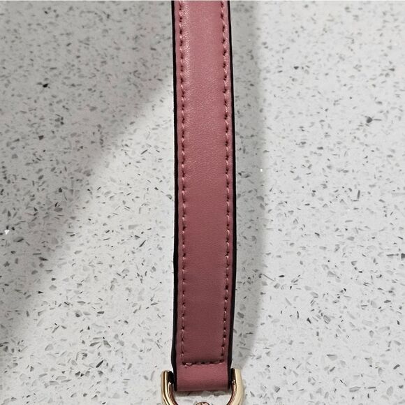 MICHAEL KORS MANHATTAN, like new - Picture 14 of 14